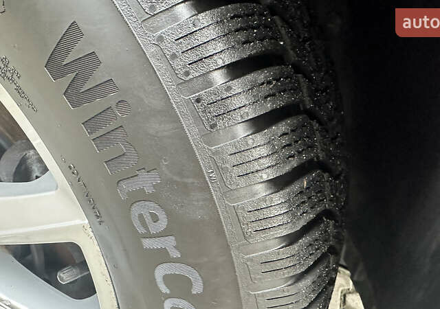 Красный Рено Kadjar, объемом двигателя 1.2 л и пробегом 220 тыс. км за 14300 $, фото 24 на Automoto.ua