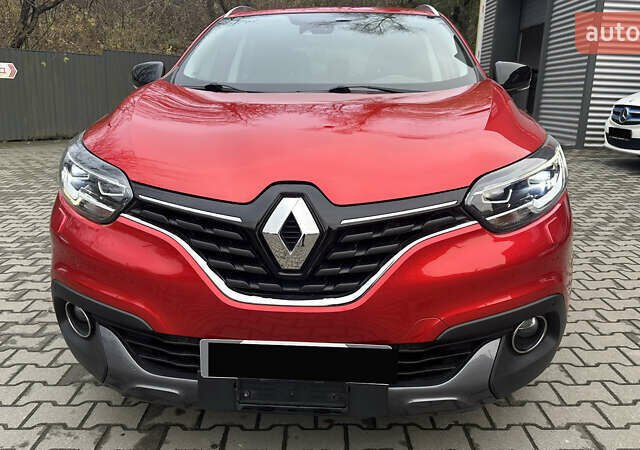 Красный Рено Kadjar, объемом двигателя 1.2 л и пробегом 220 тыс. км за 14300 $, фото 2 на Automoto.ua
