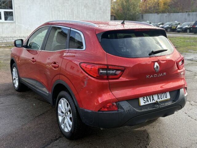 Красный Рено Kadjar, объемом двигателя 1.5 л и пробегом 120 тыс. км за 5700 $, фото 6 на Automoto.ua