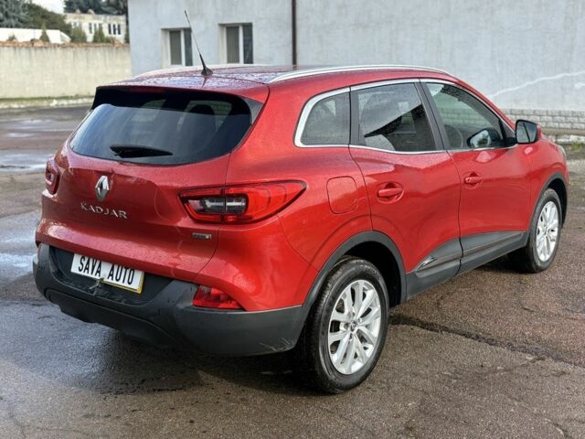 Красный Рено Kadjar, объемом двигателя 1.5 л и пробегом 120 тыс. км за 5700 $, фото 5 на Automoto.ua