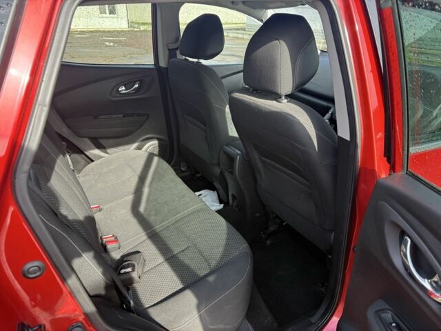 Красный Рено Kadjar, объемом двигателя 1.5 л и пробегом 120 тыс. км за 5700 $, фото 12 на Automoto.ua