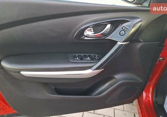 Красный Рено Kadjar, объемом двигателя 1.6 л и пробегом 243 тыс. км за 13900 $, фото 9 на Automoto.ua