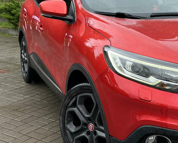 Красный Рено Kadjar, объемом двигателя 1.5 л и пробегом 195 тыс. км за 14444 $, фото 5 на Automoto.ua
