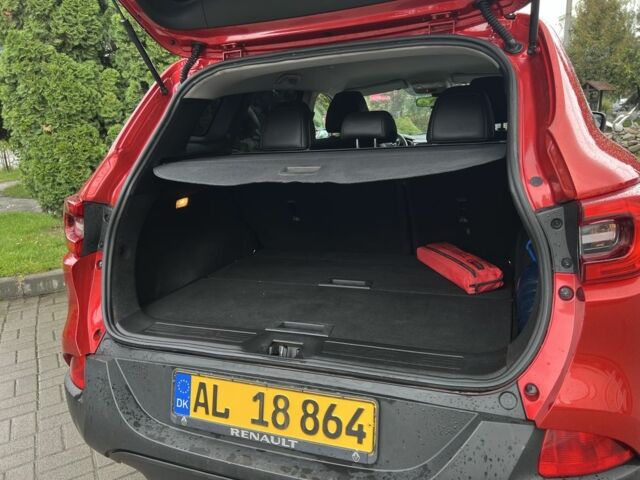 Красный Рено Kadjar, объемом двигателя 1.5 л и пробегом 195 тыс. км за 14444 $, фото 8 на Automoto.ua