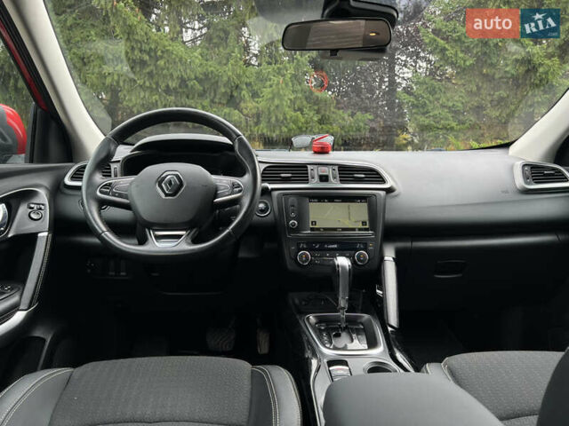 Красный Рено Kadjar, объемом двигателя 1.5 л и пробегом 196 тыс. км за 13950 $, фото 48 на Automoto.ua