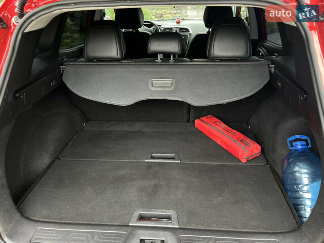 Красный Рено Kadjar, объемом двигателя 1.5 л и пробегом 196 тыс. км за 13950 $, фото 31 на Automoto.ua