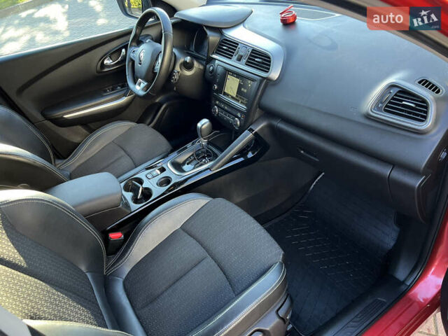 Червоний Рено Kadjar, об'ємом двигуна 1.5 л та пробігом 195 тис. км за 13950 $, фото 28 на Automoto.ua