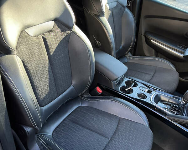 Червоний Рено Kadjar, об'ємом двигуна 1.5 л та пробігом 195 тис. км за 13950 $, фото 27 на Automoto.ua