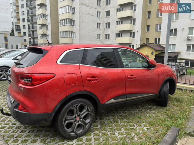 Красный Рено Kadjar, объемом двигателя 1.5 л и пробегом 195 тыс. км за 14500 $, фото 2 на Automoto.ua