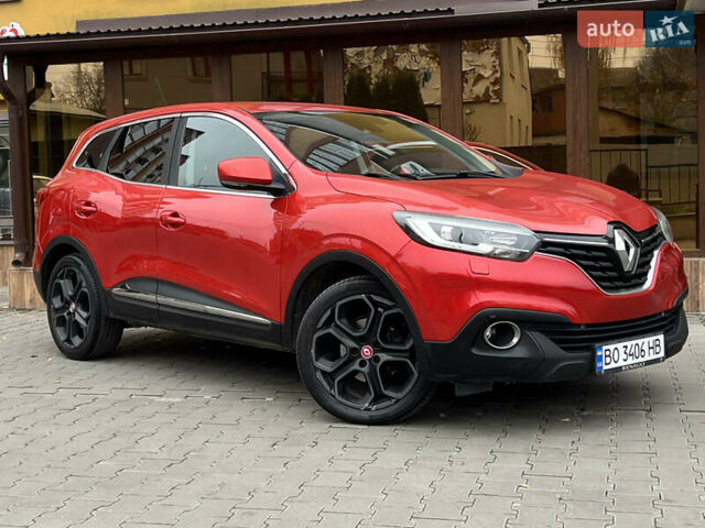 Красный Рено Kadjar, объемом двигателя 1.5 л и пробегом 196 тыс. км за 13950 $, фото 6 на Automoto.ua