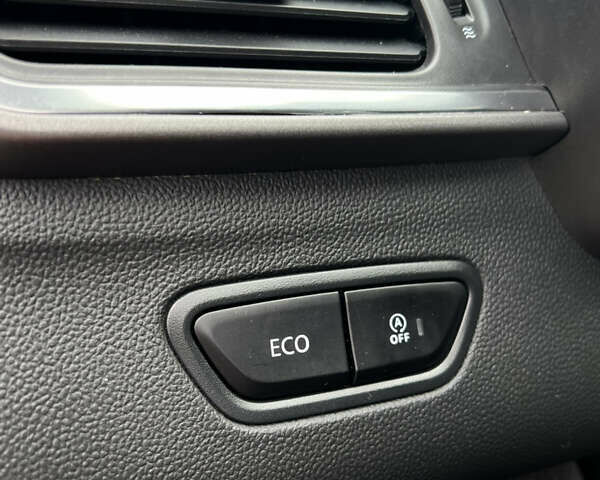 Красный Рено Kadjar, объемом двигателя 1.5 л и пробегом 196 тыс. км за 13950 $, фото 54 на Automoto.ua