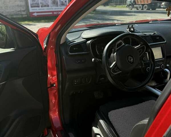 Червоний Рено Kadjar, об'ємом двигуна 1.46 л та пробігом 280 тис. км за 14350 $, фото 6 на Automoto.ua