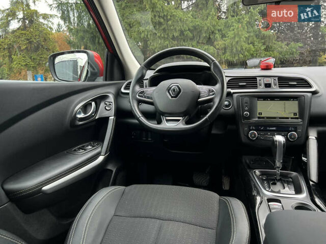 Красный Рено Kadjar, объемом двигателя 1.5 л и пробегом 196 тыс. км за 13950 $, фото 47 на Automoto.ua