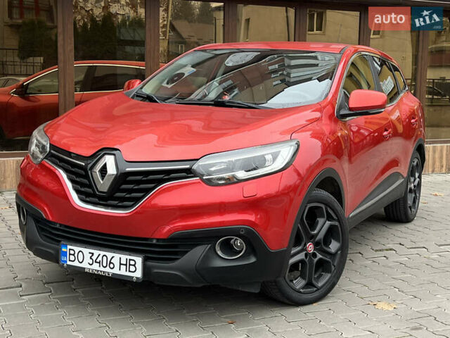 Красный Рено Kadjar, объемом двигателя 1.5 л и пробегом 196 тыс. км за 13950 $, фото 17 на Automoto.ua