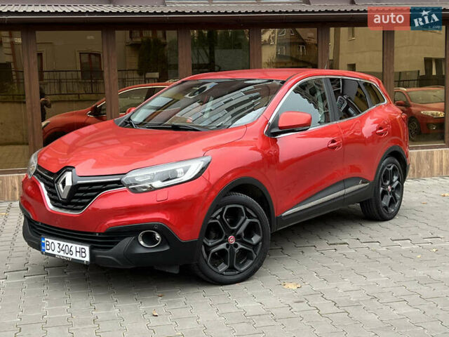 Красный Рено Kadjar, объемом двигателя 1.5 л и пробегом 196 тыс. км за 13950 $, фото 21 на Automoto.ua