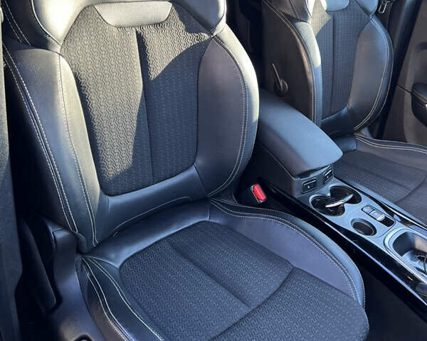 Червоний Рено Kadjar, об'ємом двигуна 1.5 л та пробігом 195 тис. км за 13950 $, фото 25 на Automoto.ua