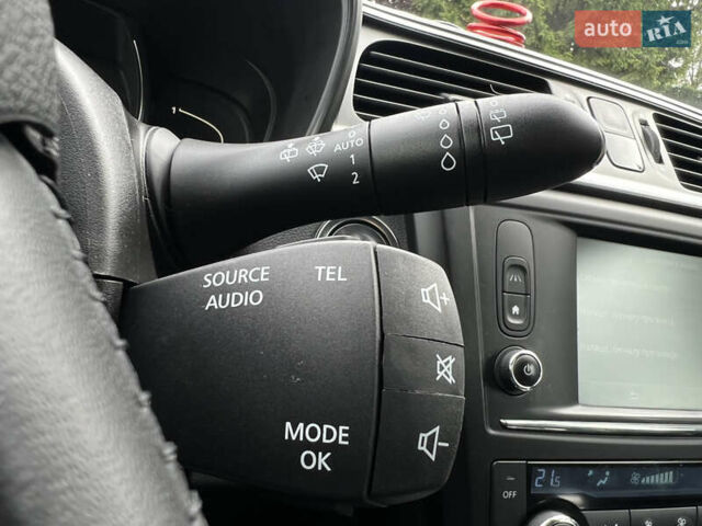 Красный Рено Kadjar, объемом двигателя 1.5 л и пробегом 196 тыс. км за 13950 $, фото 39 на Automoto.ua