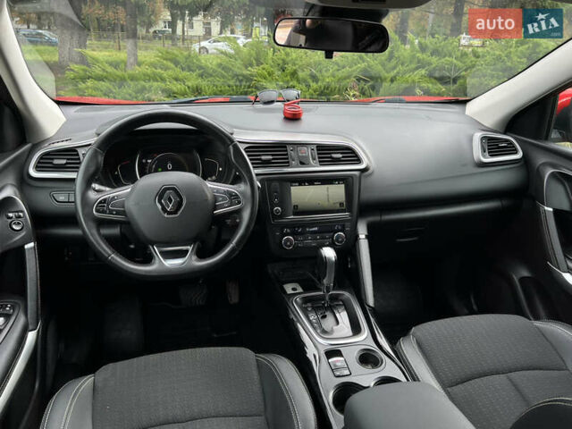 Красный Рено Kadjar, объемом двигателя 1.5 л и пробегом 196 тыс. км за 13950 $, фото 51 на Automoto.ua