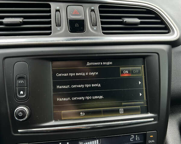 Красный Рено Kadjar, объемом двигателя 1.5 л и пробегом 195 тыс. км за 14444 $, фото 40 на Automoto.ua