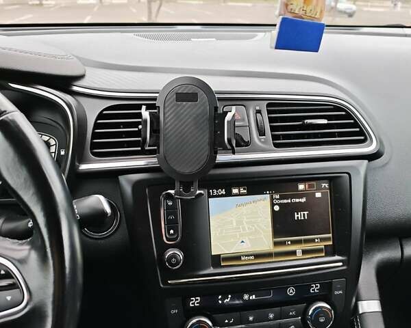 Красный Рено Kadjar, объемом двигателя 1.46 л и пробегом 185 тыс. км за 18500 $, фото 17 на Automoto.ua