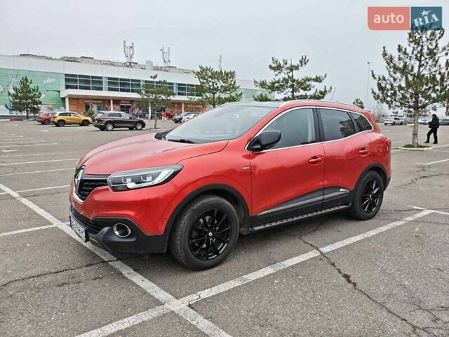 Красный Рено Kadjar, объемом двигателя 1.46 л и пробегом 185 тыс. км за 18500 $, фото 2 на Automoto.ua