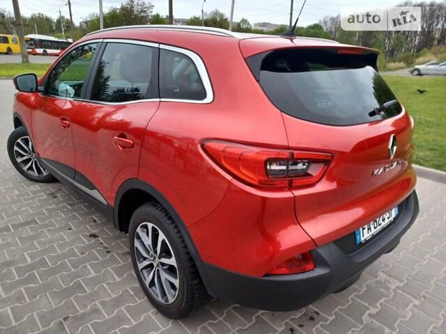 Красный Рено Kadjar, объемом двигателя 1.5 л и пробегом 194 тыс. км за 16199 $, фото 3 на Automoto.ua