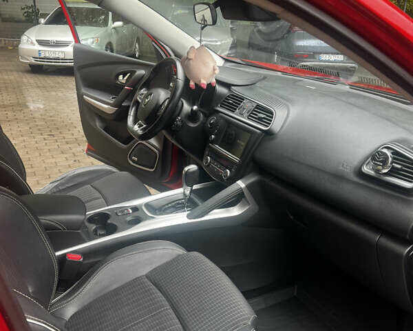 Червоний Рено Kadjar, об'ємом двигуна 1.46 л та пробігом 171 тис. км за 18500 $, фото 10 на Automoto.ua