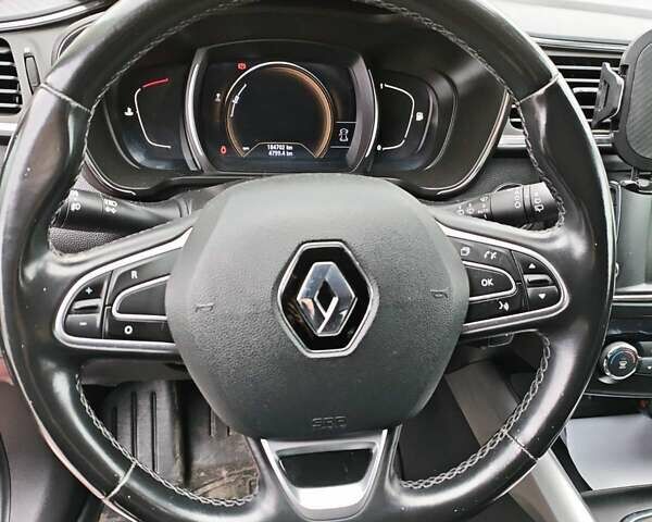 Красный Рено Kadjar, объемом двигателя 1.46 л и пробегом 185 тыс. км за 18500 $, фото 7 на Automoto.ua