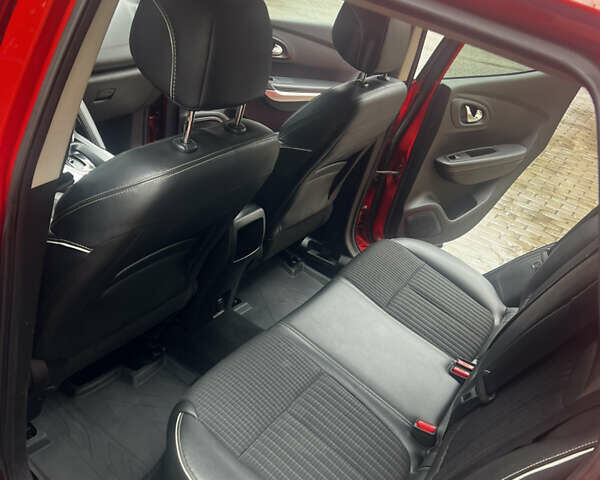 Червоний Рено Kadjar, об'ємом двигуна 1.46 л та пробігом 171 тис. км за 18500 $, фото 13 на Automoto.ua