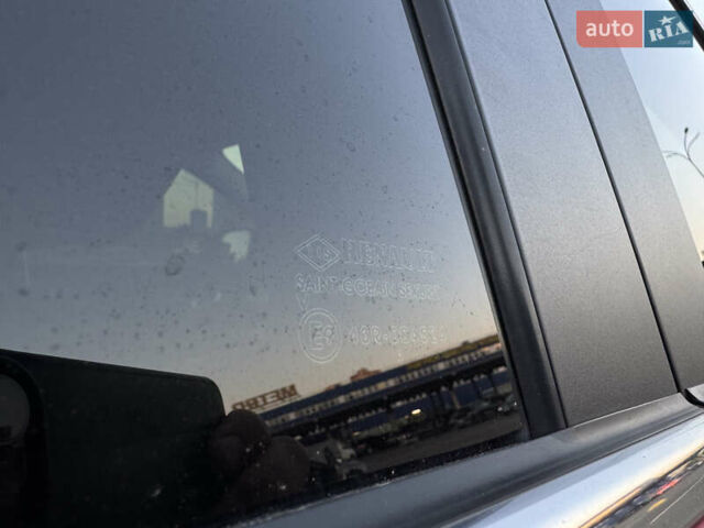 Червоний Рено Kadjar, об'ємом двигуна 1.46 л та пробігом 117 тис. км за 20900 $, фото 78 на Automoto.ua