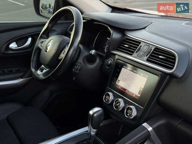 Червоний Рено Kadjar, об'ємом двигуна 1.46 л та пробігом 117 тис. км за 20900 $, фото 35 на Automoto.ua