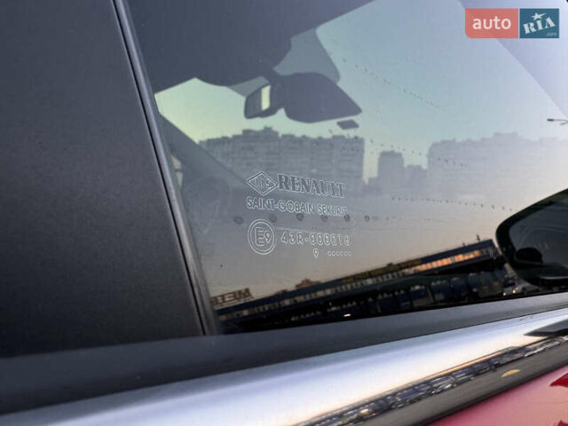 Червоний Рено Kadjar, об'ємом двигуна 1.46 л та пробігом 117 тис. км за 20900 $, фото 77 на Automoto.ua