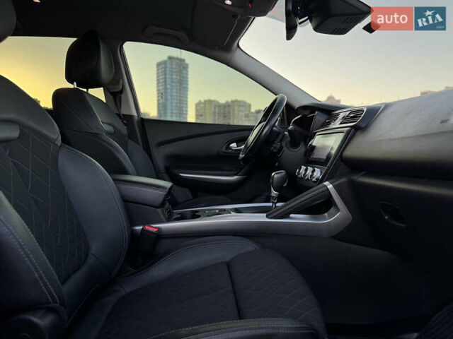 Червоний Рено Kadjar, об'ємом двигуна 1.46 л та пробігом 117 тис. км за 20900 $, фото 39 на Automoto.ua