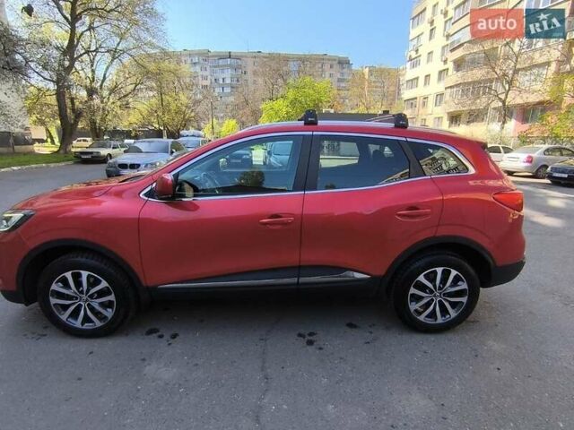 Красный Рено Kadjar, объемом двигателя 1.46 л и пробегом 68 тыс. км за 22868 $, фото 5 на Automoto.ua