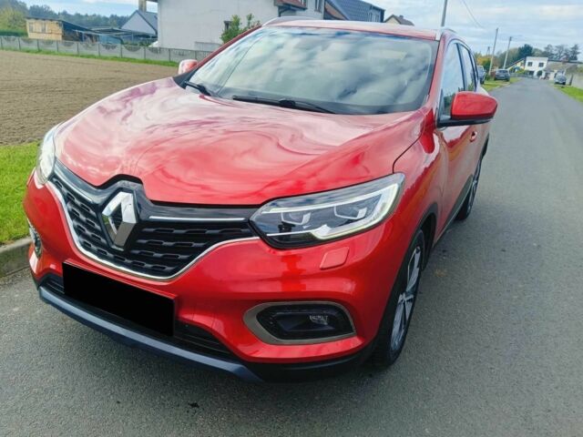 Рено Kadjar 2020 в Кривом Роге на Automoto.ua Красный Рено Kadjar, объемом двигателя 1.5 л и пробегом 42 тыс. км за 13000 $, фото 2 на Automoto.ua