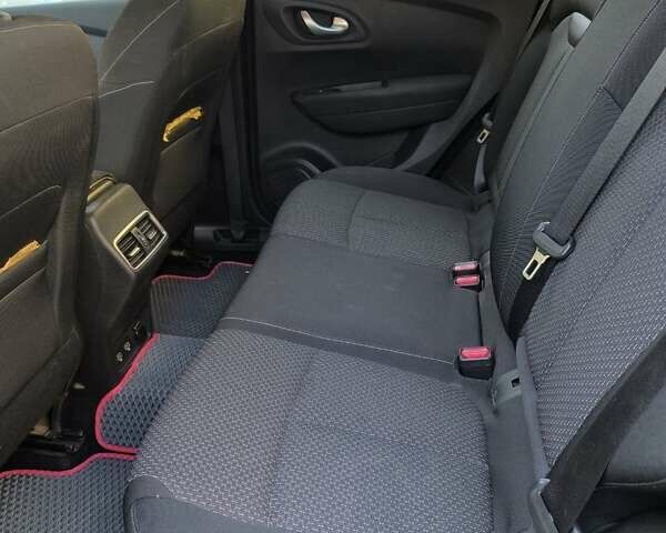 Красный Рено Kadjar, объемом двигателя 1.46 л и пробегом 68 тыс. км за 22868 $, фото 8 на Automoto.ua