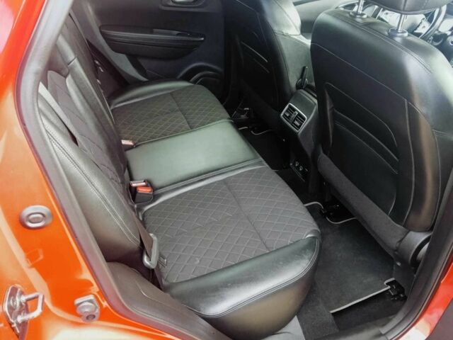 Рено Kadjar 2020 в Кривом Роге на Automoto.ua Красный Рено Kadjar, объемом двигателя 1.5 л и пробегом 42 тыс. км за 13000 $, фото 12 на Automoto.ua