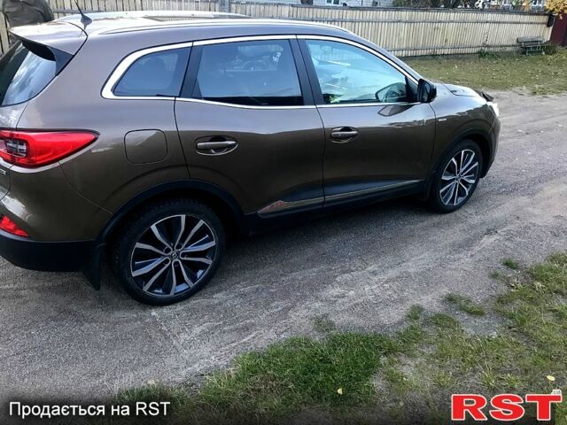 Рено Kadjar, объемом двигателя 1.5 л и пробегом 241 тыс. км за 15500 $, фото 4 на Automoto.ua