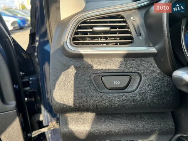 Рено Kadjar, объемом двигателя 1.46 л и пробегом 125 тыс. км за 15727 $, фото 13 на Automoto.ua