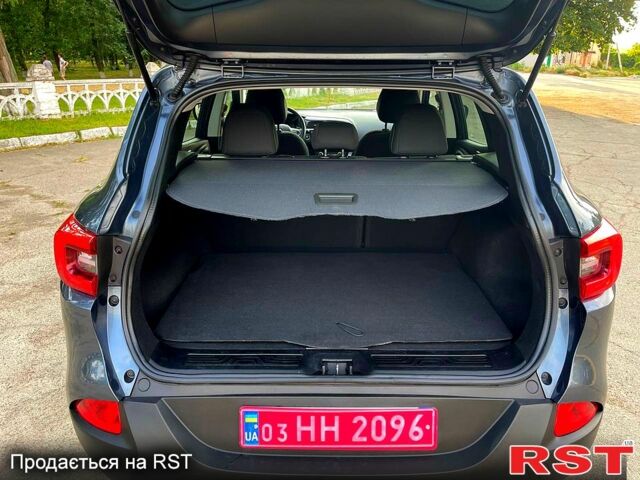 Рено Kadjar, объемом двигателя 1.5 л и пробегом 191 тыс. км за 15700 $, фото 4 на Automoto.ua