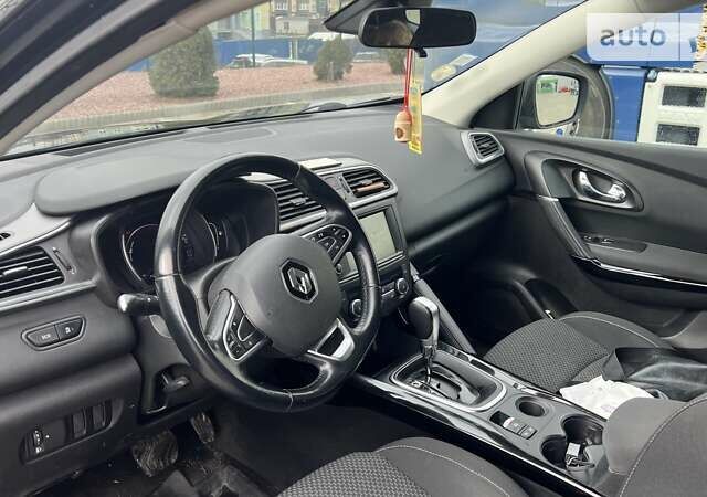 Рено Kadjar, объемом двигателя 1.6 л и пробегом 149 тыс. км за 17200 $, фото 9 на Automoto.ua