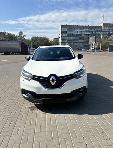 Рено Kadjar, объемом двигателя 1.46 л и пробегом 158 тыс. км за 15600 $, фото 3 на Automoto.ua