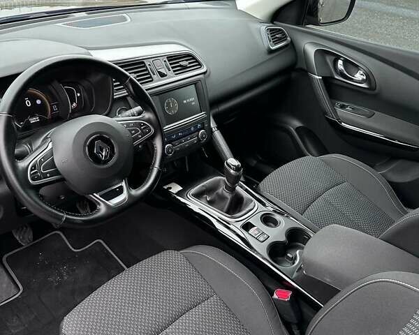 Рено Kadjar, объемом двигателя 1.46 л и пробегом 152 тыс. км за 16150 $, фото 6 на Automoto.ua