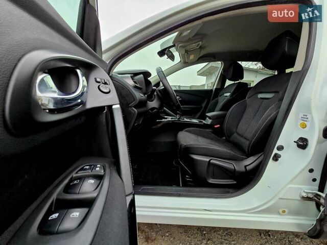 Рено Kadjar, об'ємом двигуна 1.6 л та пробігом 205 тис. км за 15300 $, фото 48 на Automoto.ua