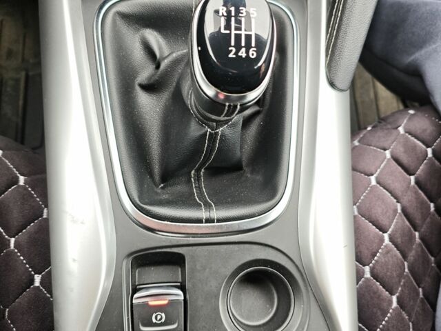 Рено Kadjar, объемом двигателя 1.5 л и пробегом 185 тыс. км за 18500 $, фото 2 на Automoto.ua