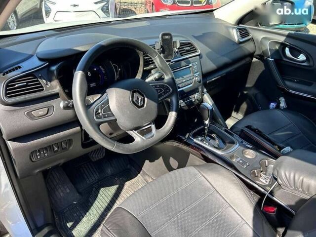Рено Kadjar, объемом двигателя 1.5 л и пробегом 85 тыс. км за 18800 $, фото 13 на Automoto.ua