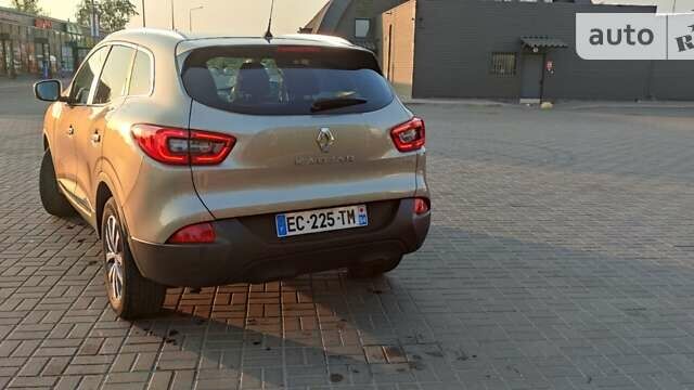 Жовтий Рено Kadjar, об'ємом двигуна 1.5 л та пробігом 170 тис. км за 17400 $, фото 14 на Automoto.ua