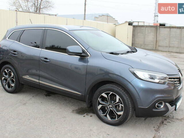 Серый Рено Kadjar, объемом двигателя 1.6 л и пробегом 92 тыс. км за 17500 $, фото 11 на Automoto.ua