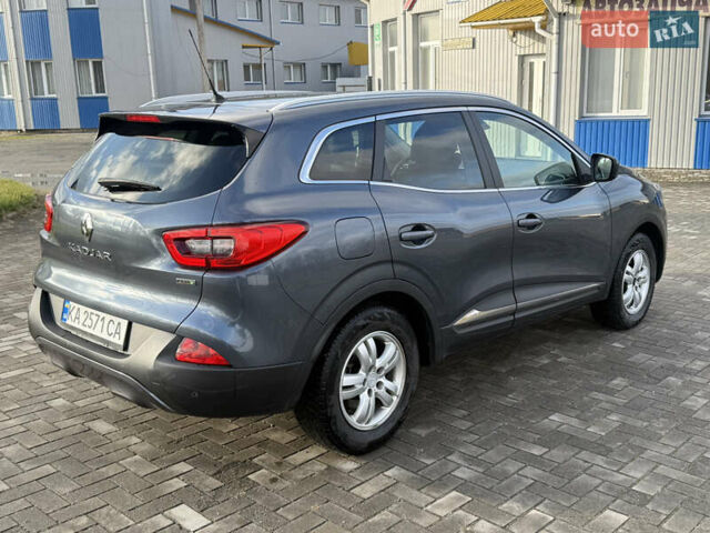 Сірий Рено Kadjar, об'ємом двигуна 1.46 л та пробігом 275 тис. км за 12900 $, фото 4 на Automoto.ua