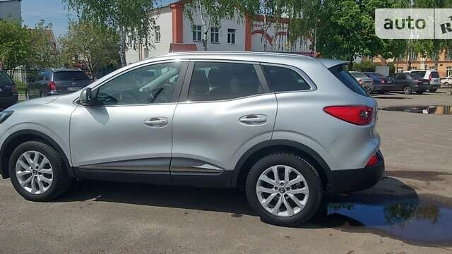 Сірий Рено Kadjar, об'ємом двигуна 1.2 л та пробігом 138 тис. км за 13800 $, фото 2 на Automoto.ua